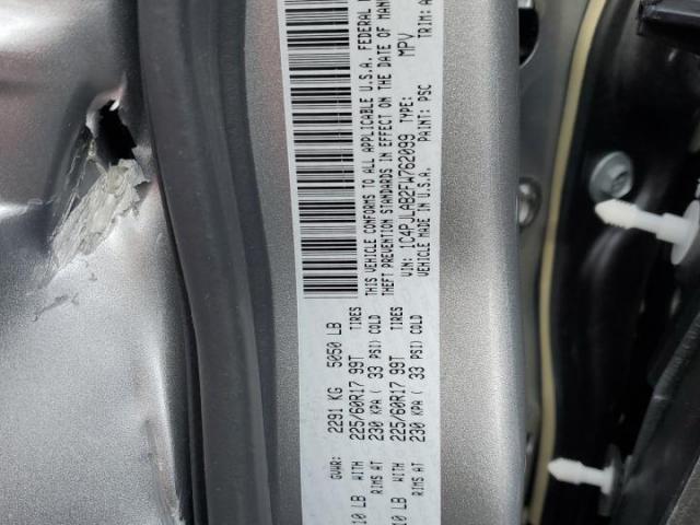 Jeep Grand Cherokee Sport Image 5