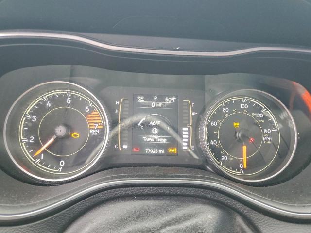 Jeep Grand Cherokee Latitude Image 11