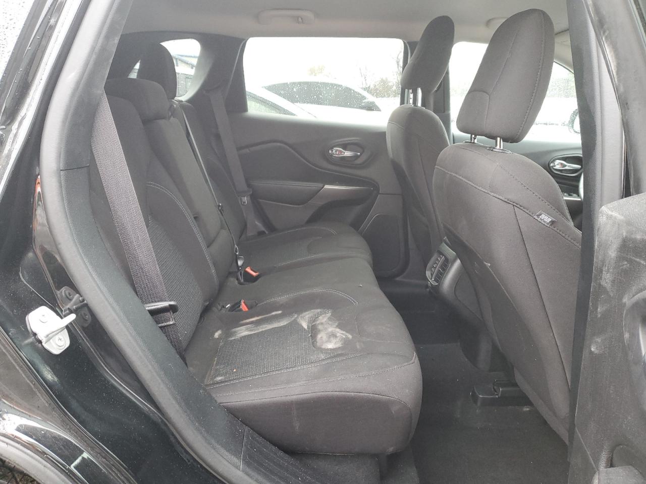 Jeep Grand Cherokee Latitude Image 12