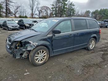  Salvage Dodge Caravan