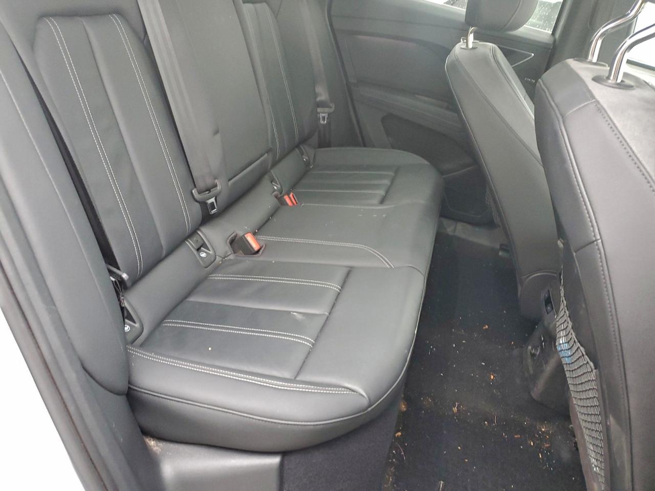 Audi Q4 Premium Plus Image 9