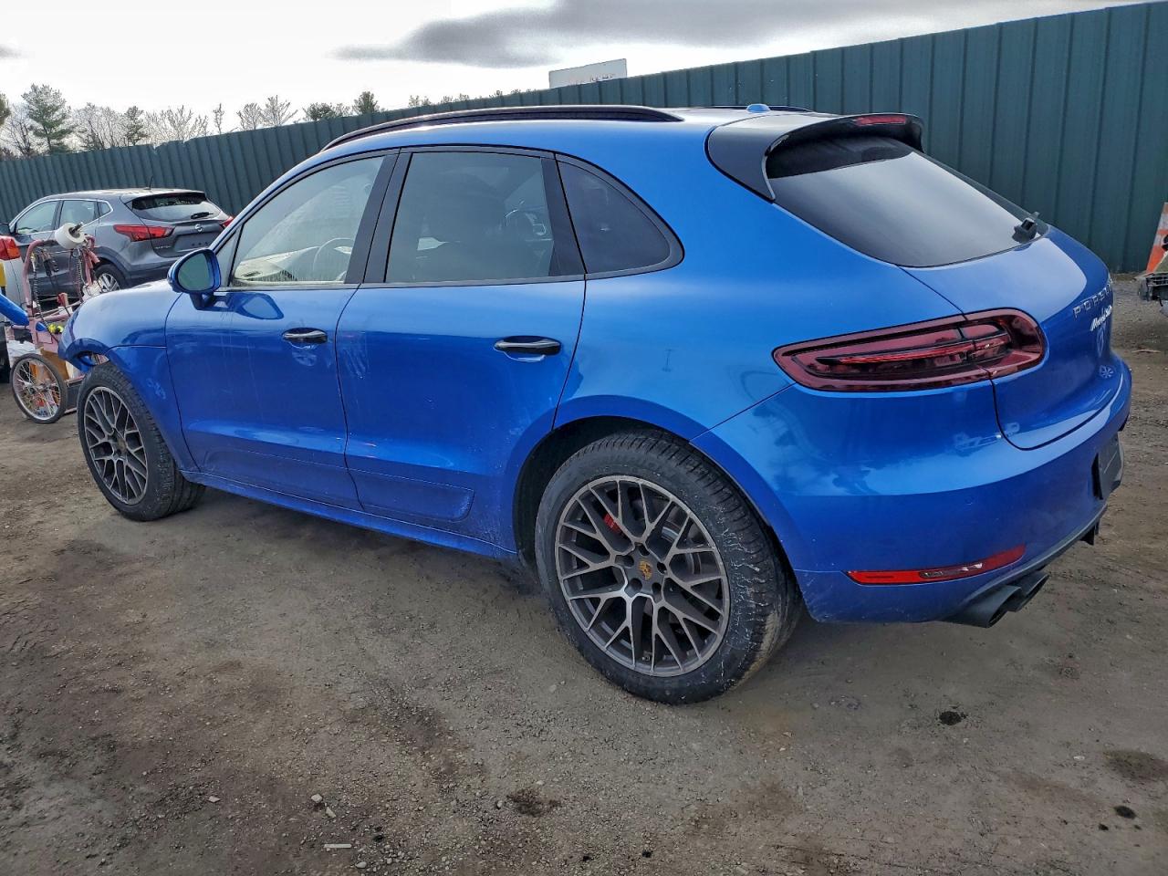 Porsche Macan Turbo Image 4