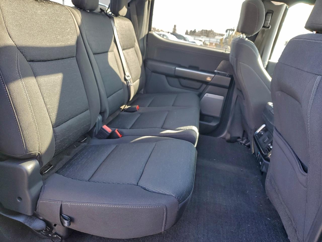 Ford F-150 Supercrew Image 10