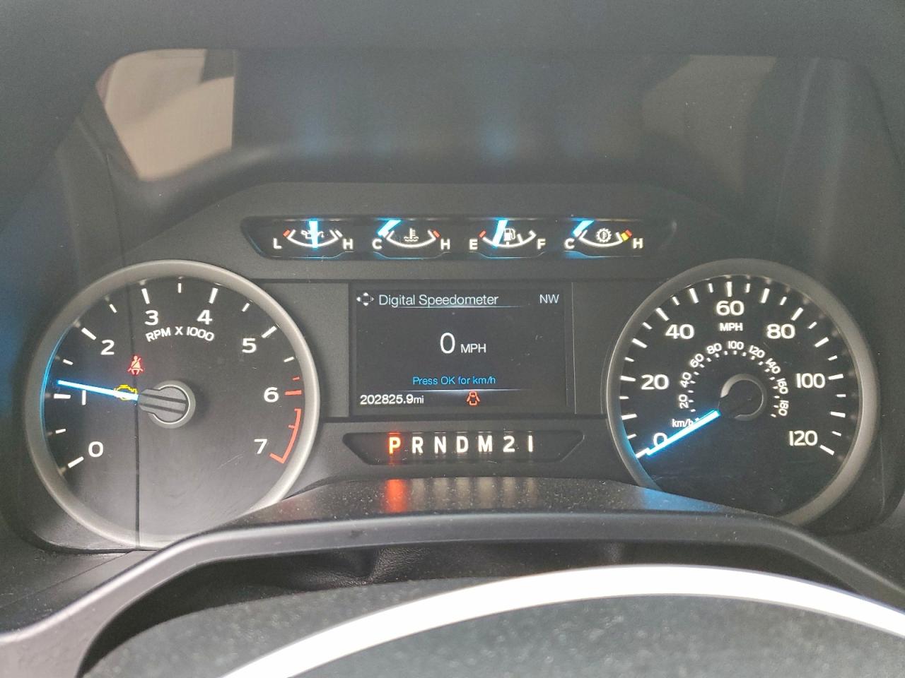 Ford F-150 Supercrew Image 2