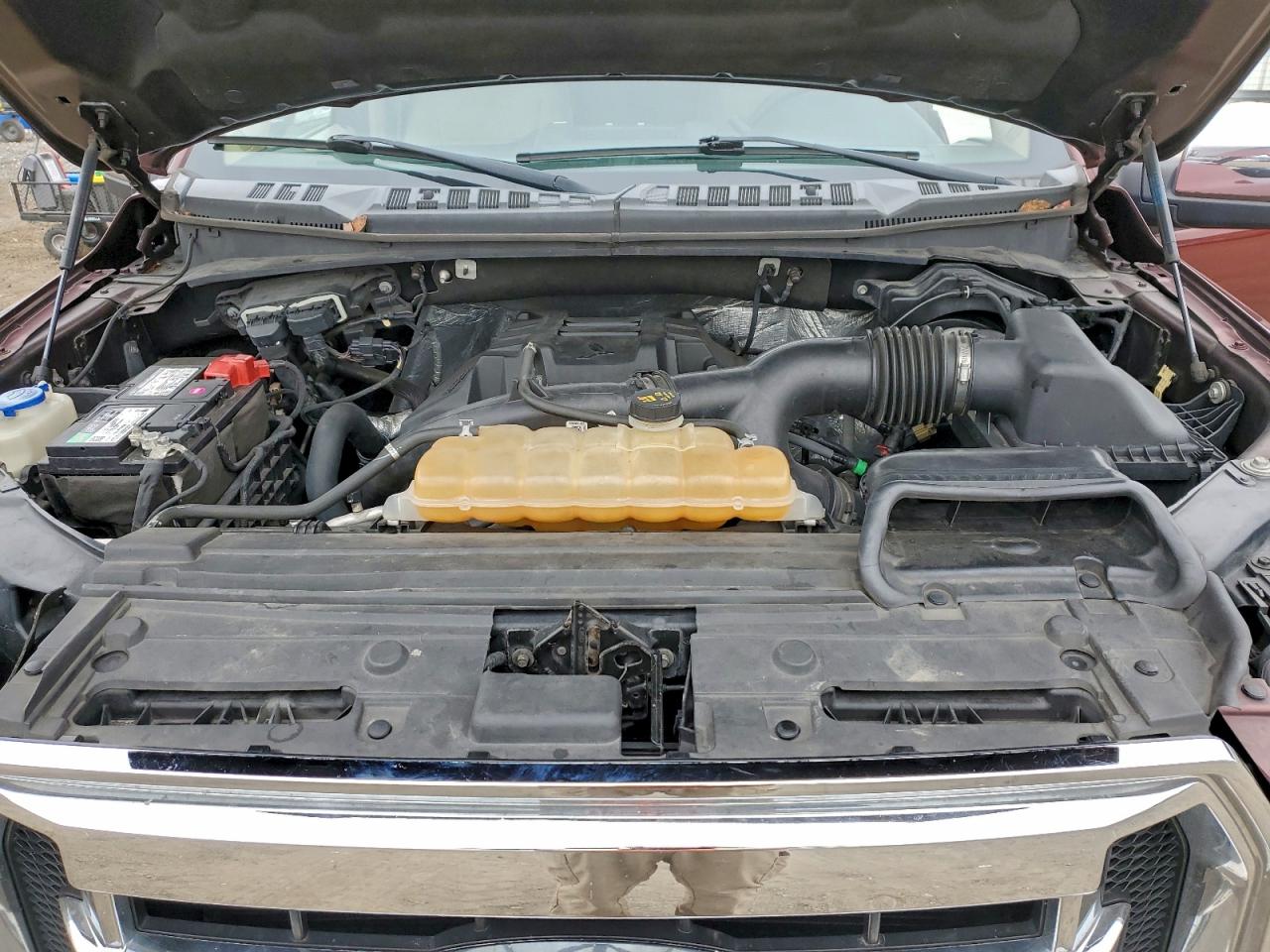 Ford F-150 Supercrew Image 5