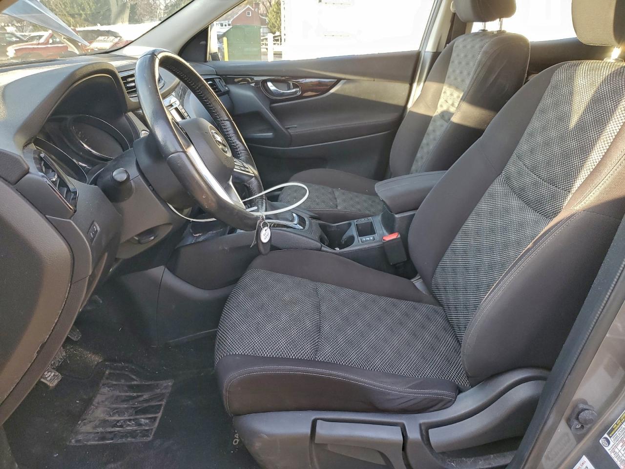 Nissan Rogue S Image 8