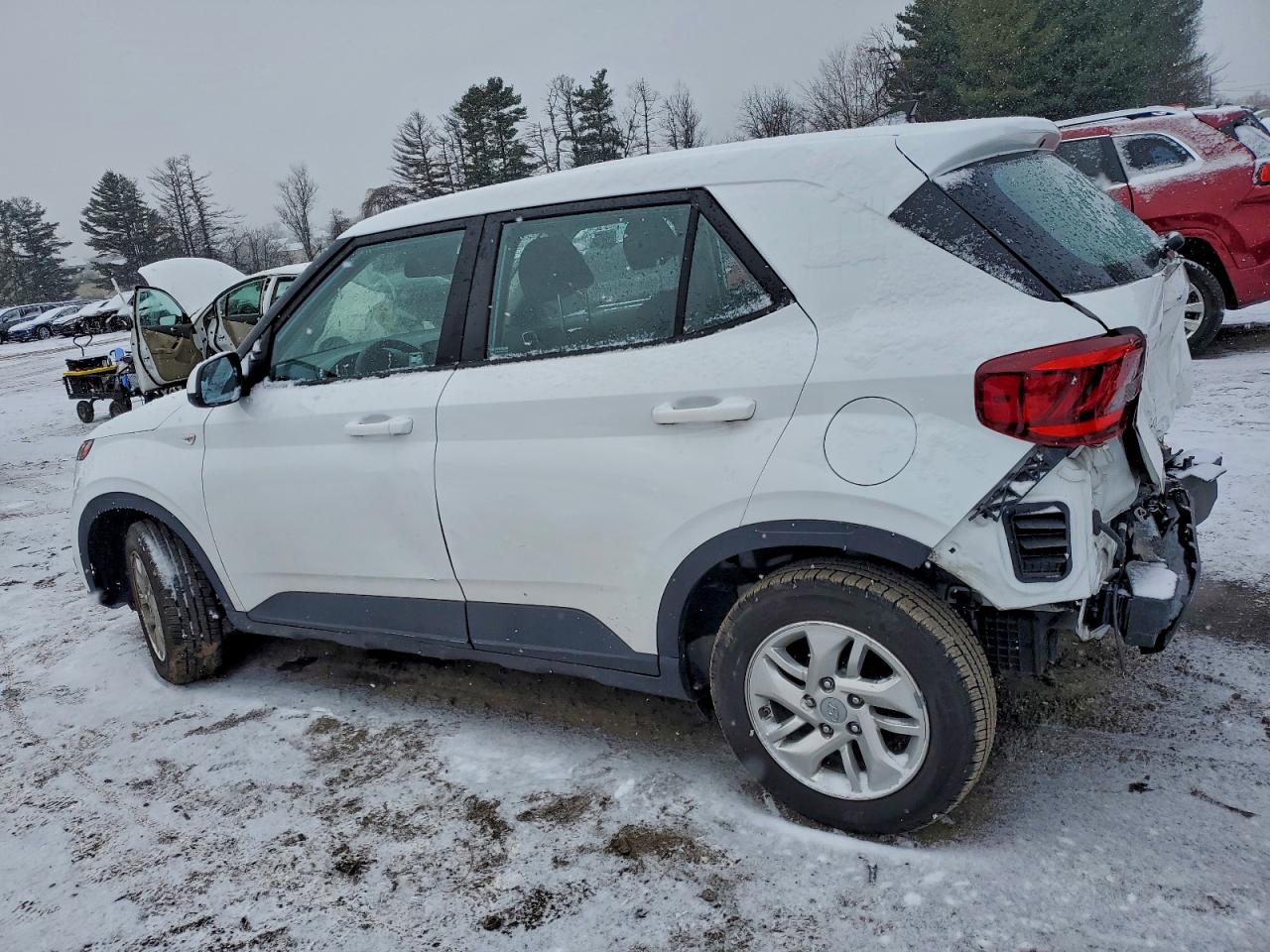 Hyundai VENUE Se Image 3