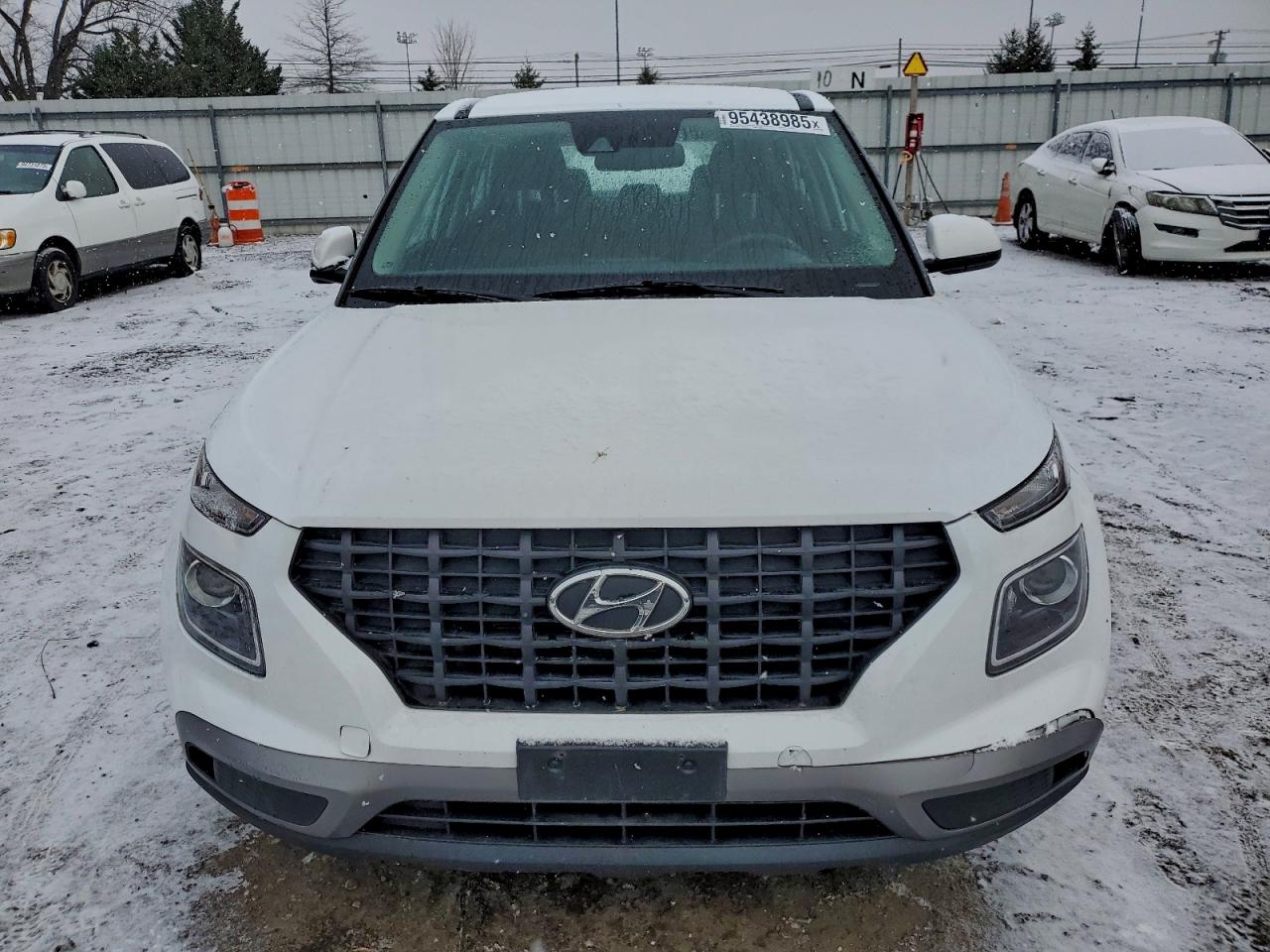 Hyundai VENUE Se Image 6