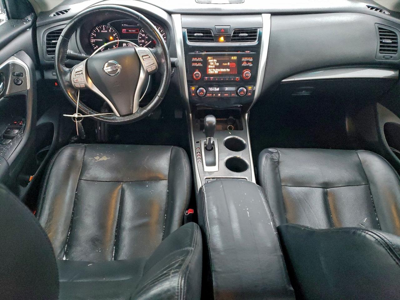 Nissan Altima 2.5 Image 9