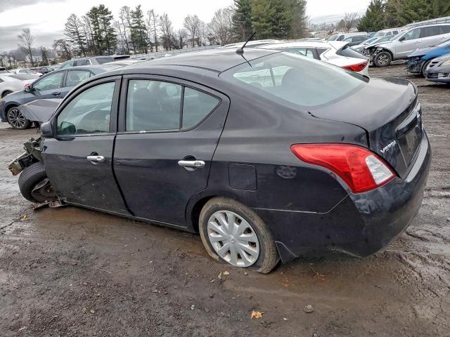 Nissan Versa S Image 8