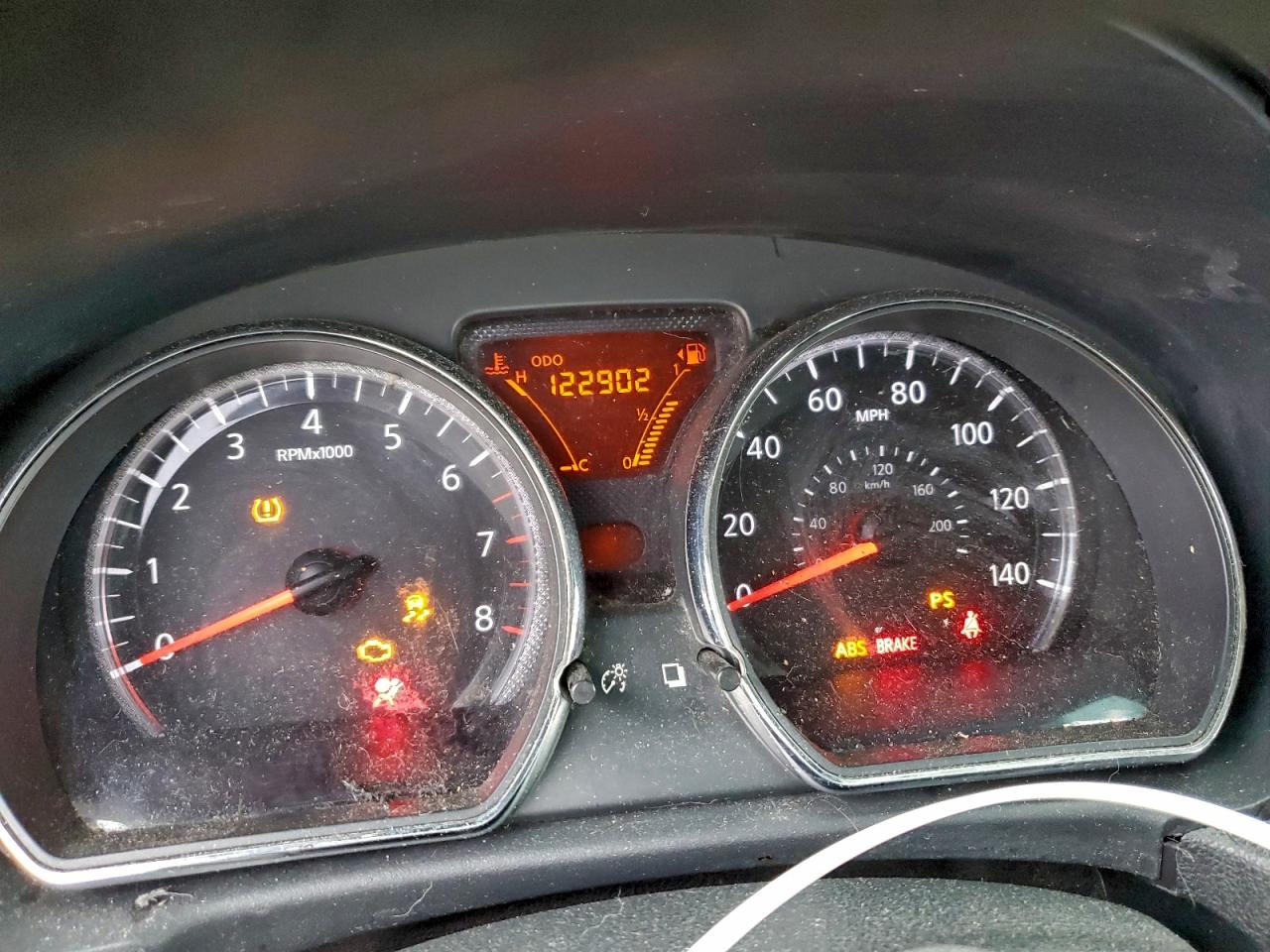 Nissan Versa S Image 9