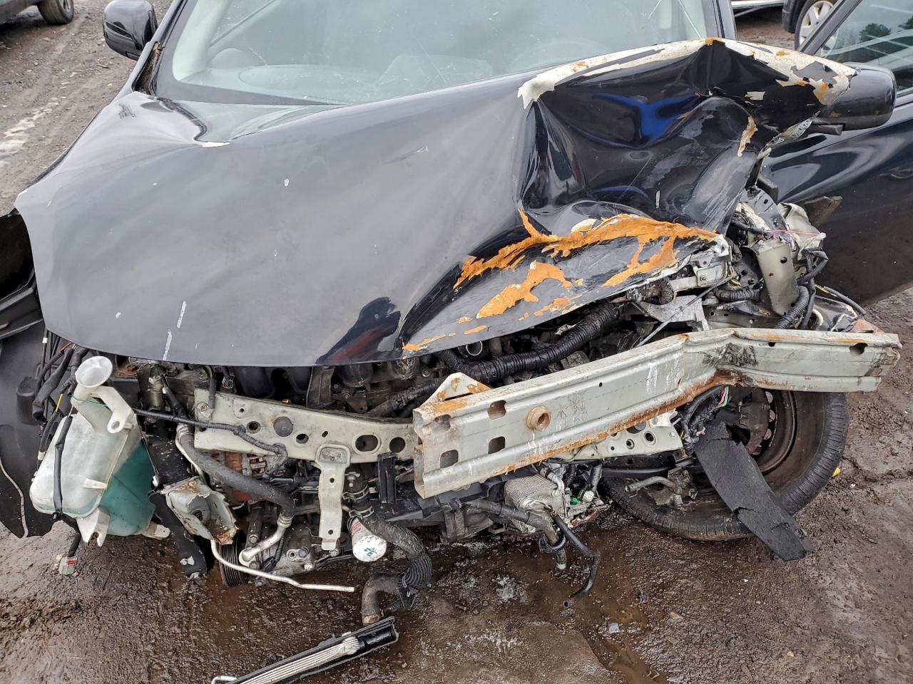 Nissan Versa S Image 7