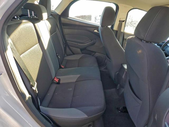 Ford Focus Se Image 10