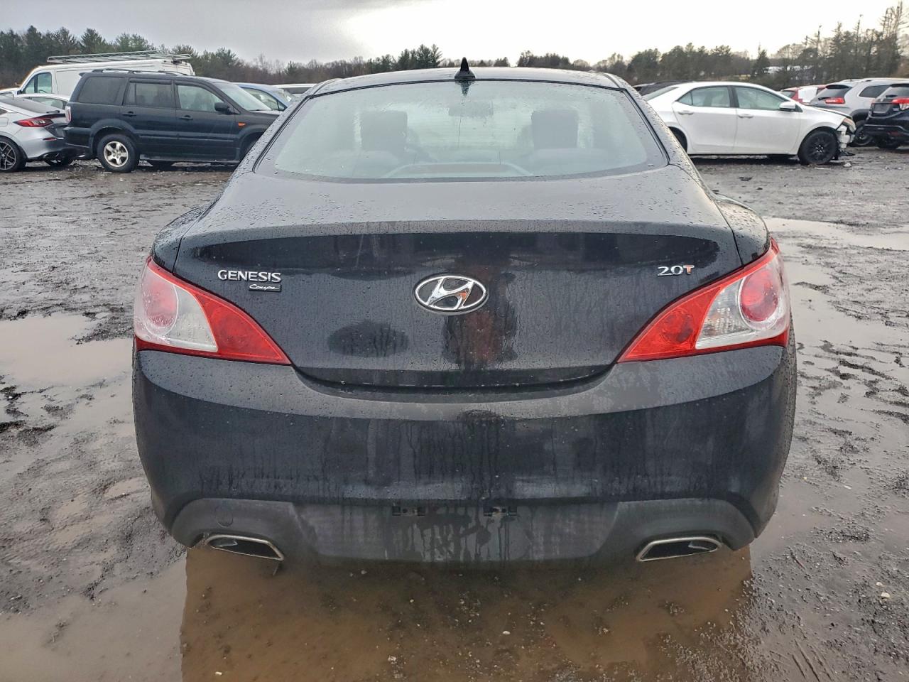 Hyundai Genesis 2.0t Image 8
