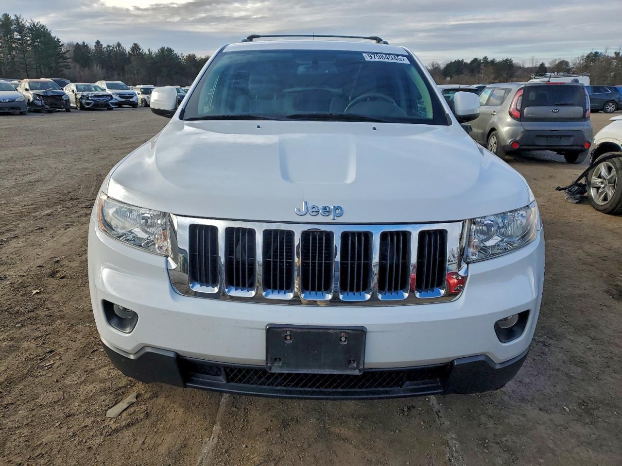Jeep Grand Cherokee Laredo Image 6