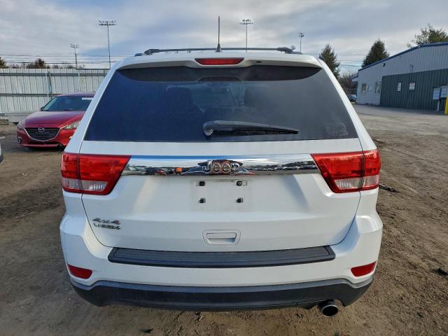 Jeep Grand Cherokee Laredo Image 8