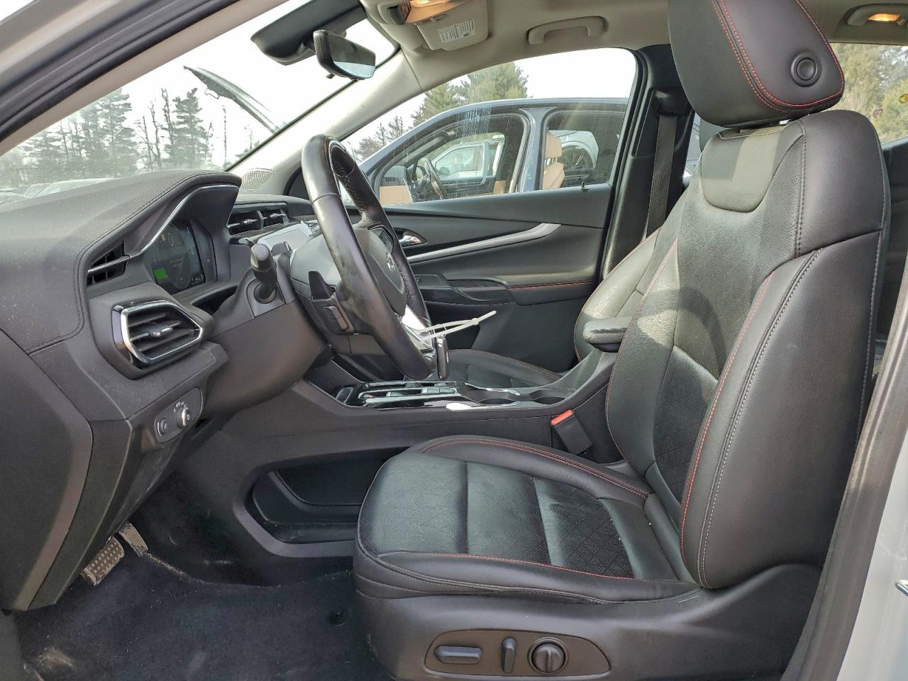 Chevrolet Bolt Premier Image 10