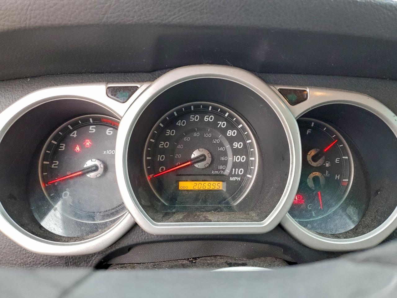 Toyota 4Runner Limited Image 9