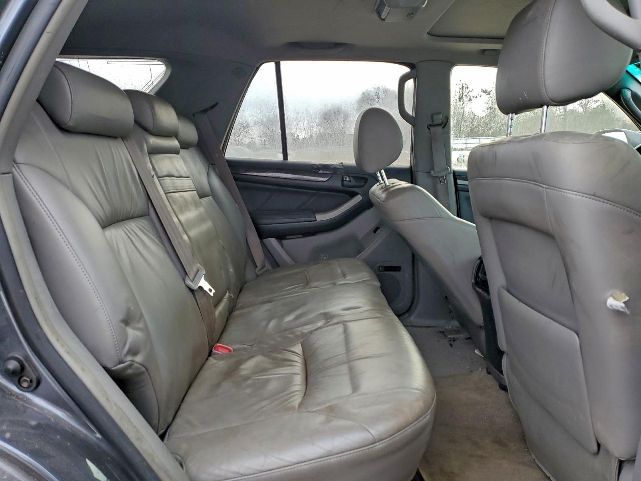 Toyota 4Runner Limited Image 4