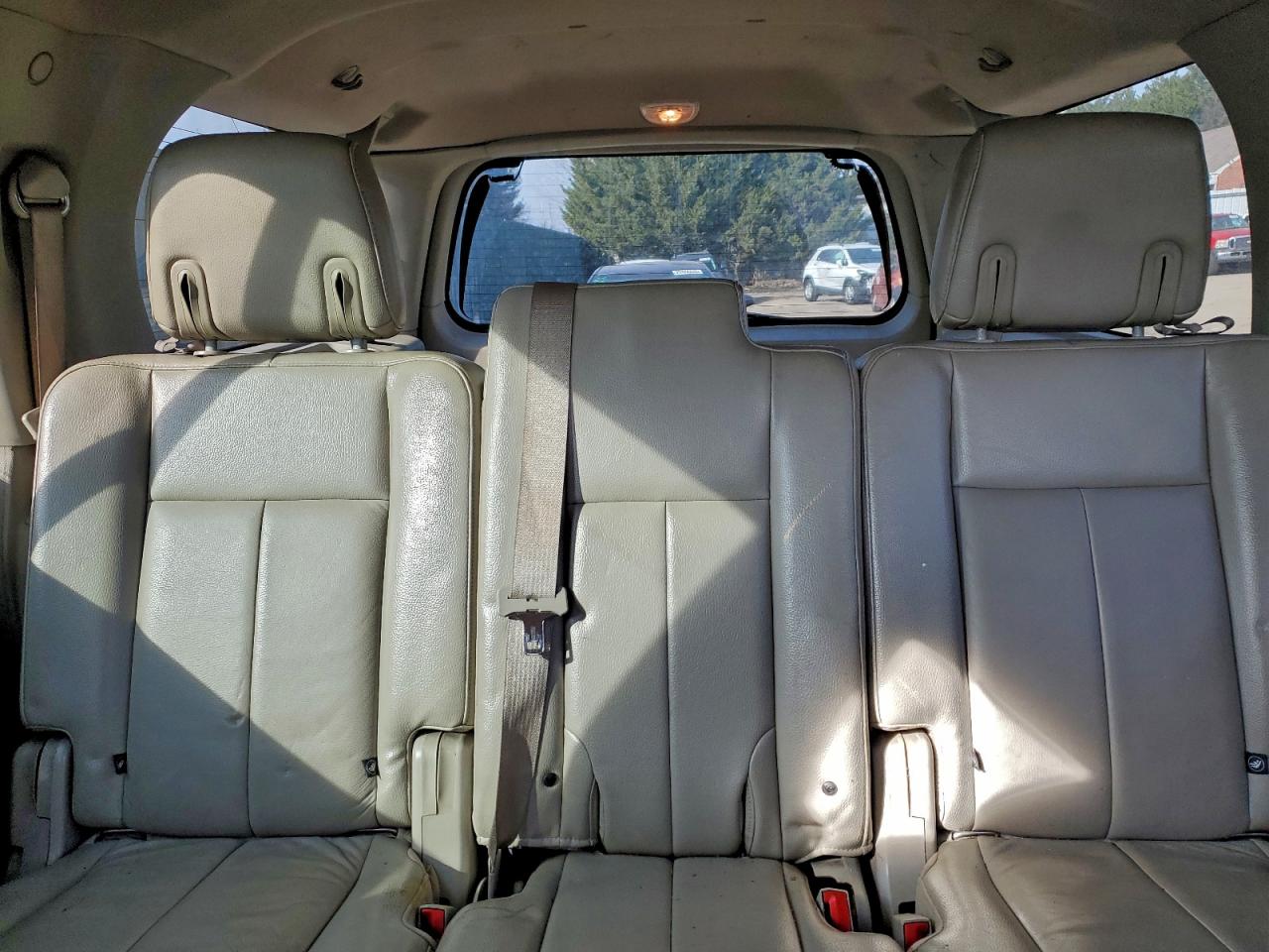Ford Expedition El Xlt Image 8