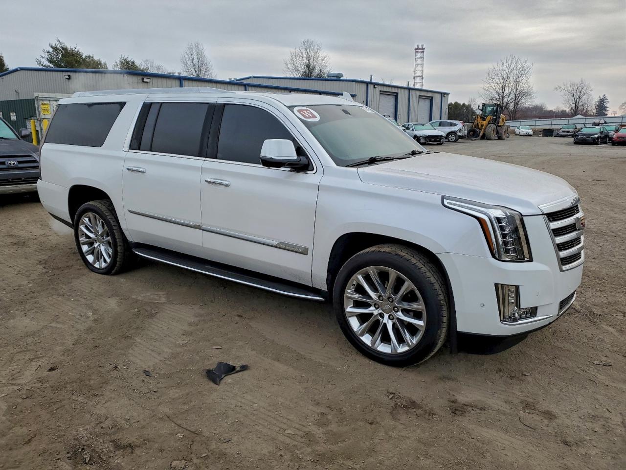Cadillac Escalade Esv Premium Luxury Image 3