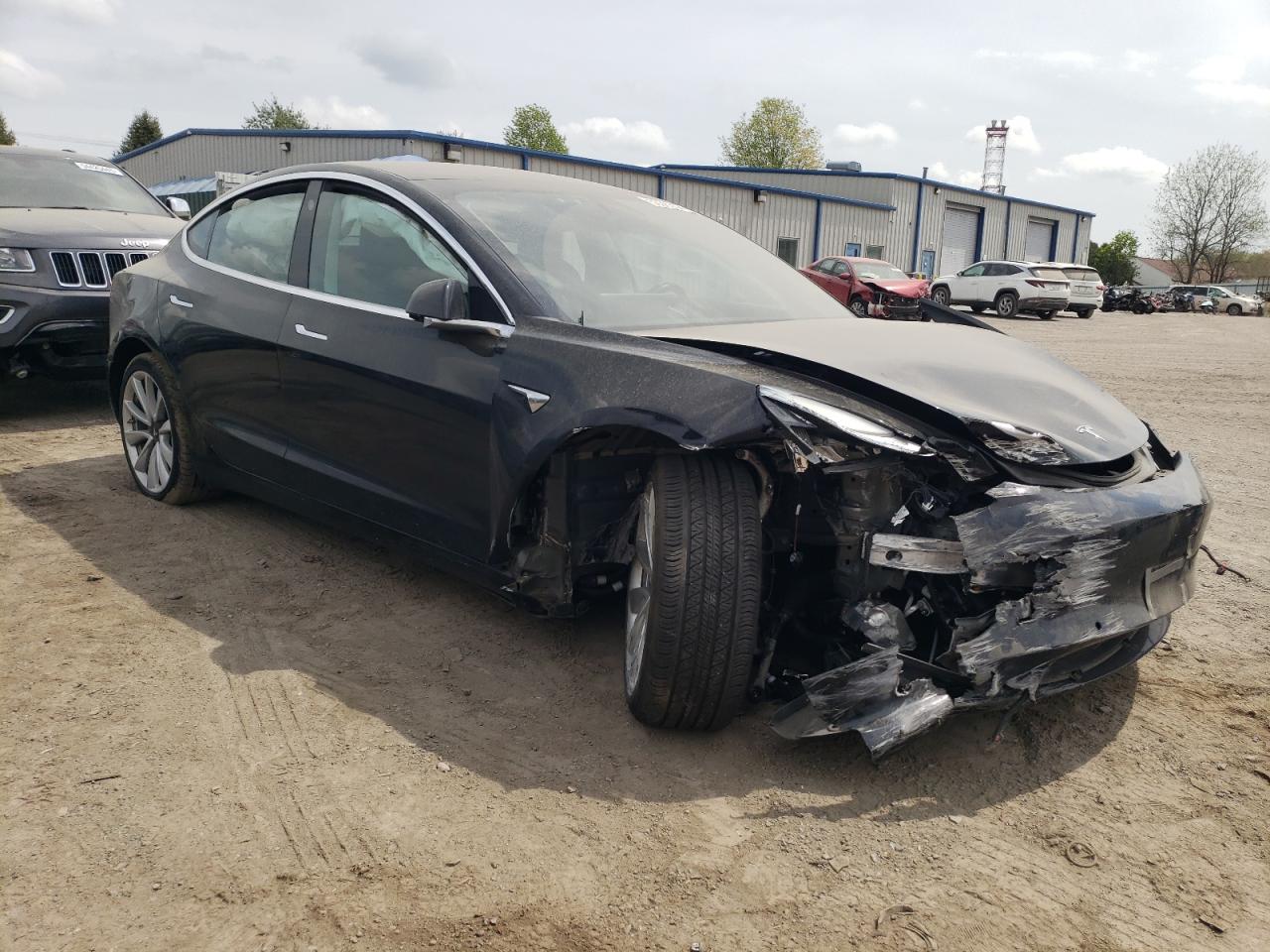 Tesla Model 3 Image 6