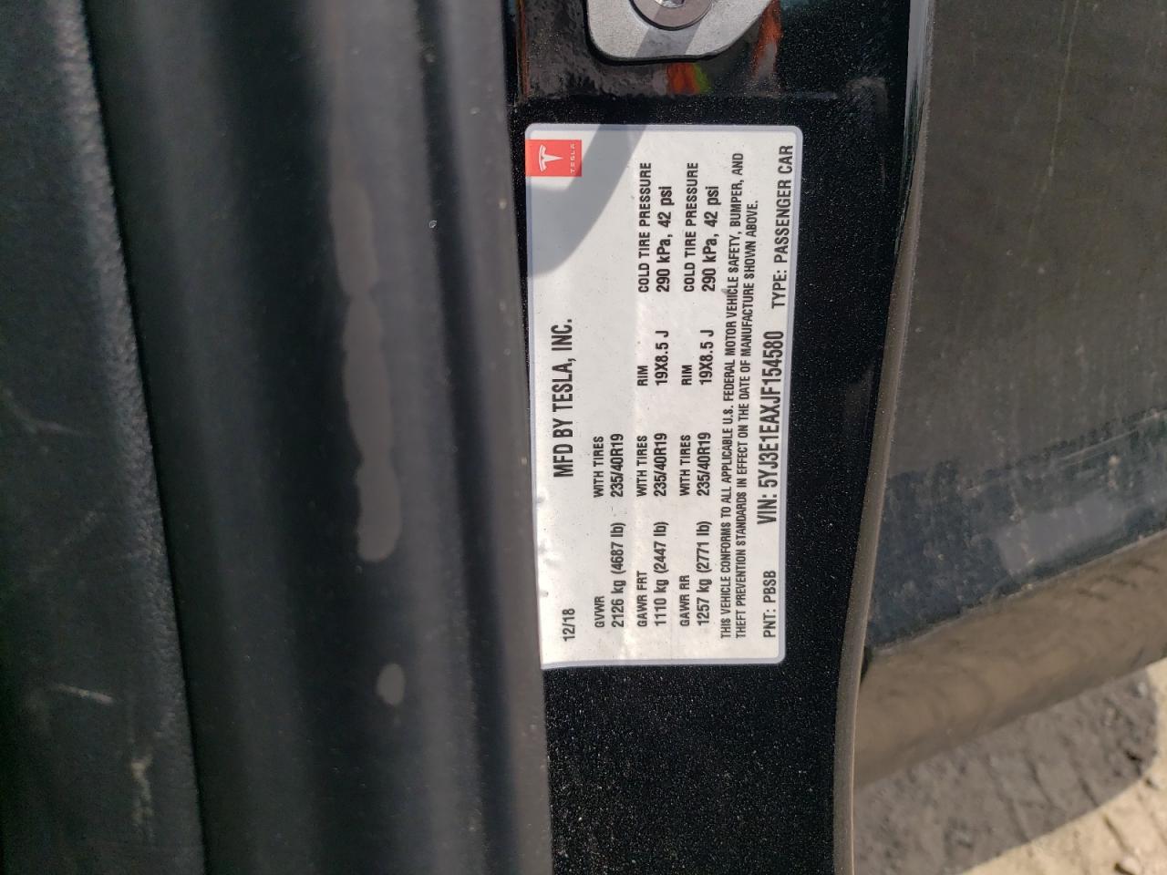 Tesla Model 3 Image 4