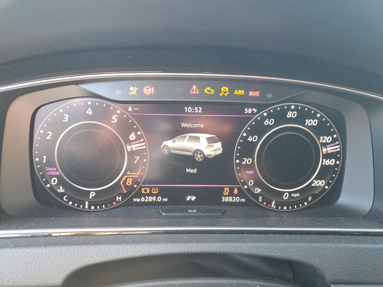 Volkswagen Golf Image 12