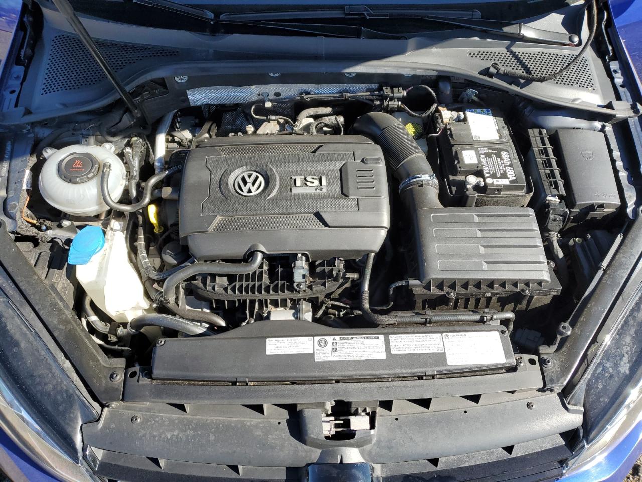 Volkswagen Golf Image 11