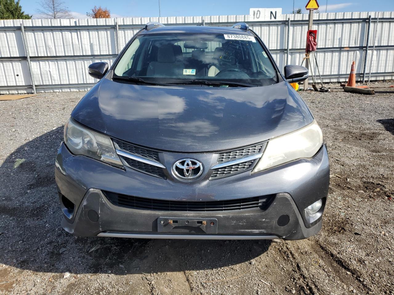 Toyota RAV4 Xle Image 2