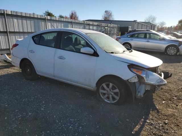 Nissan Versa S Image 4