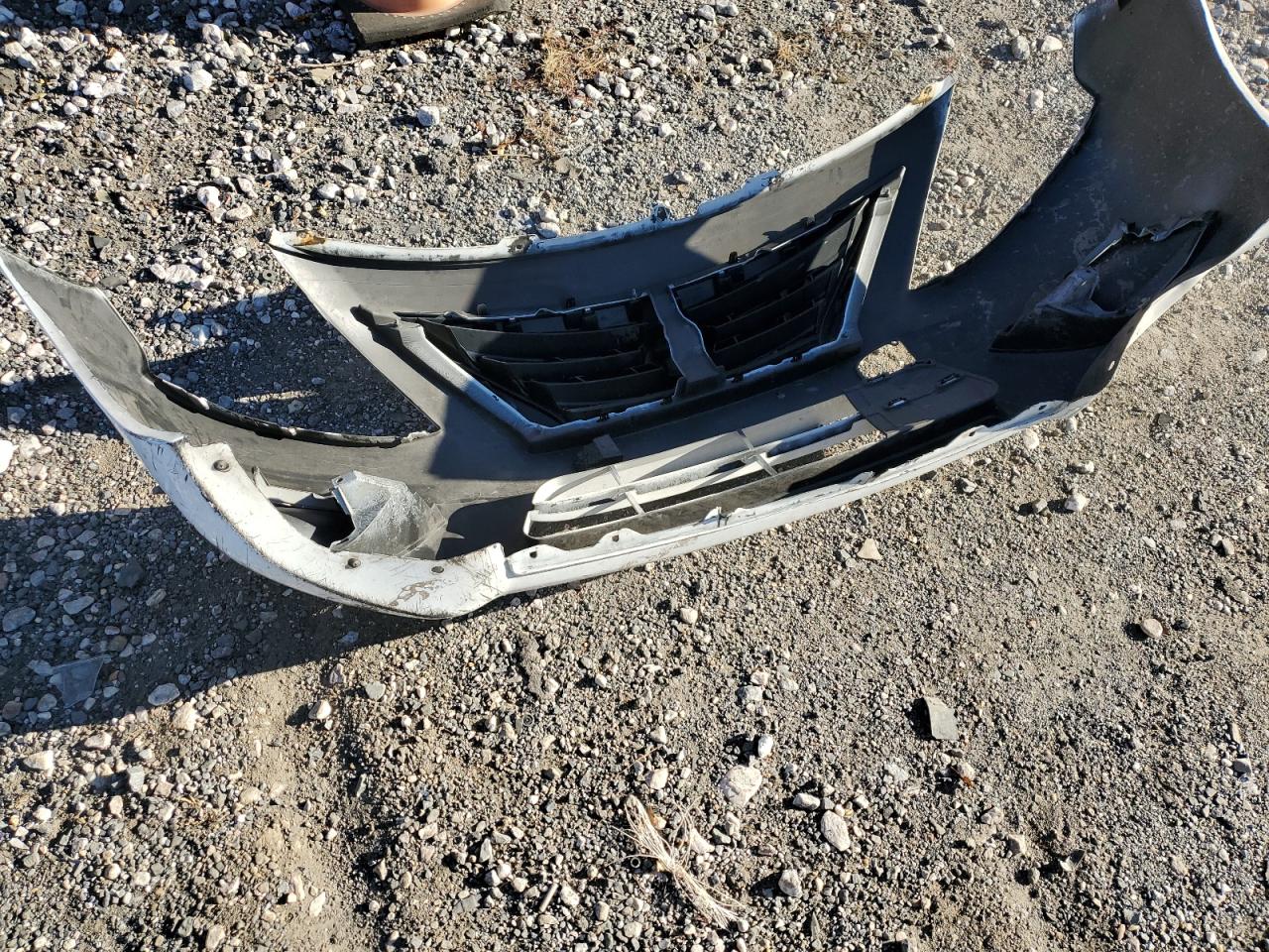 Nissan Versa S Image 11