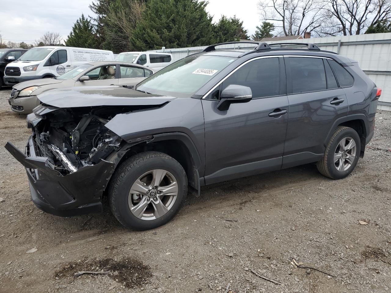 Toyota RAV4 Xle Image 1