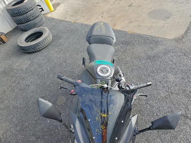 Kawasaki Ex E Image 3