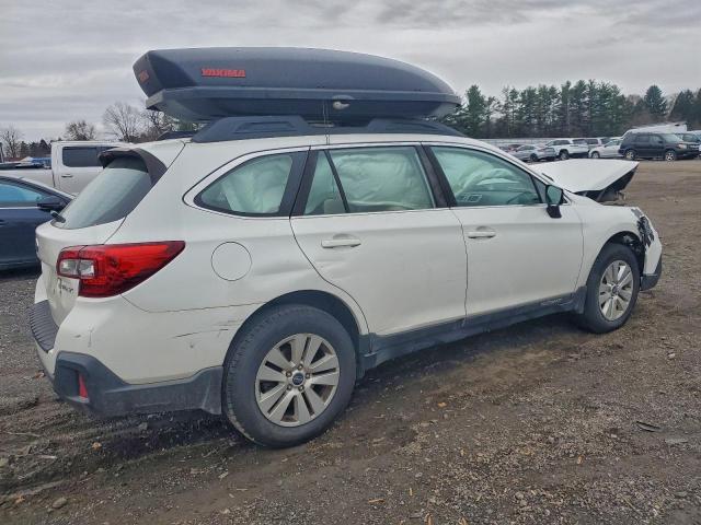 Subaru Outback 2.5i Image 13