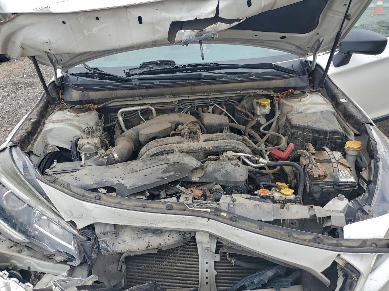 Subaru Outback 2.5i Image 10