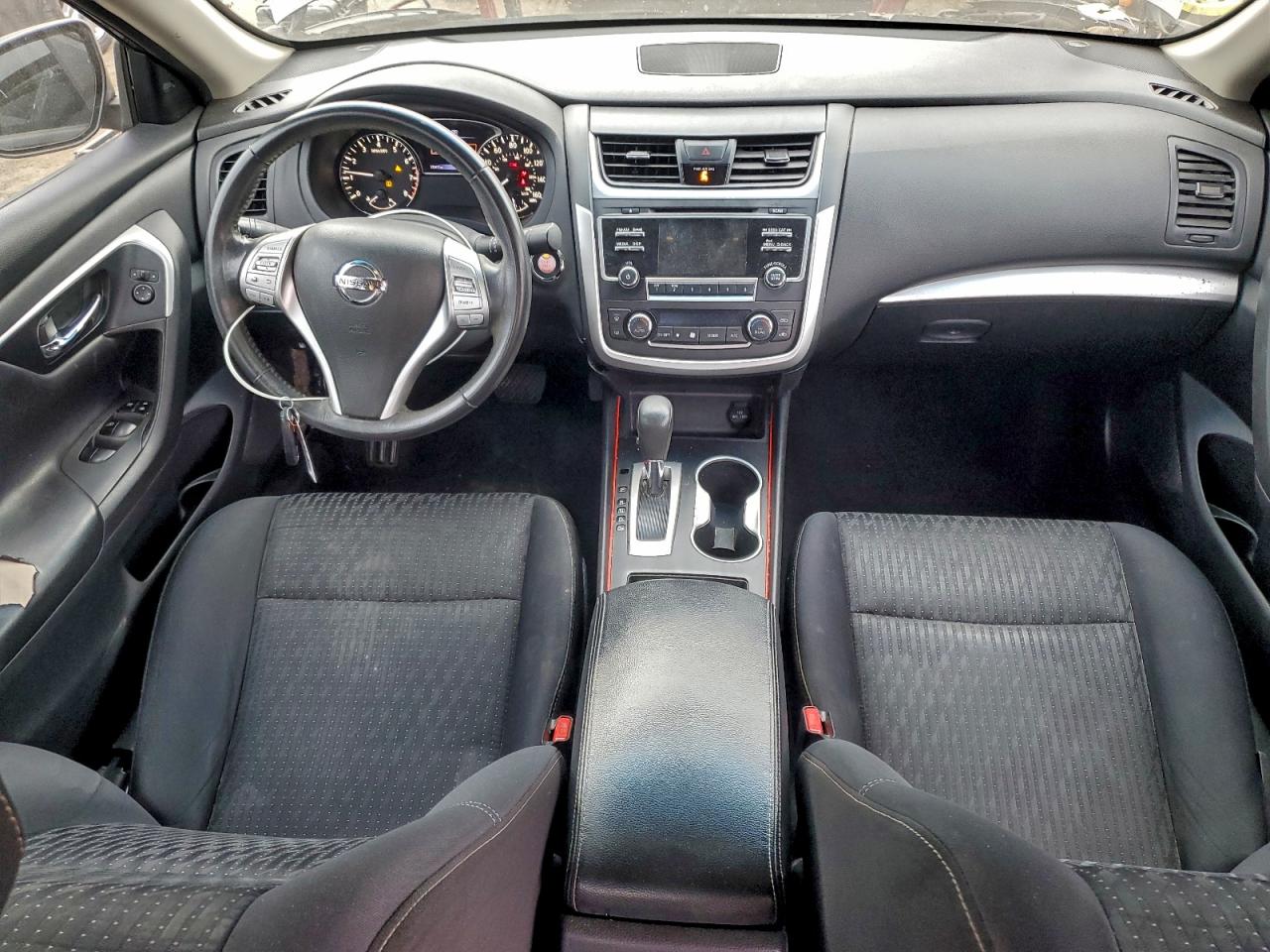 Nissan Altima 2.5 Image 3
