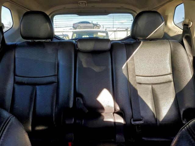 Nissan Rogue S Image 6