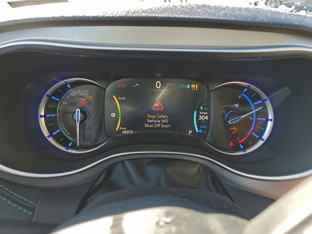 Chrysler Pacifica Hybrid Limited Image 9