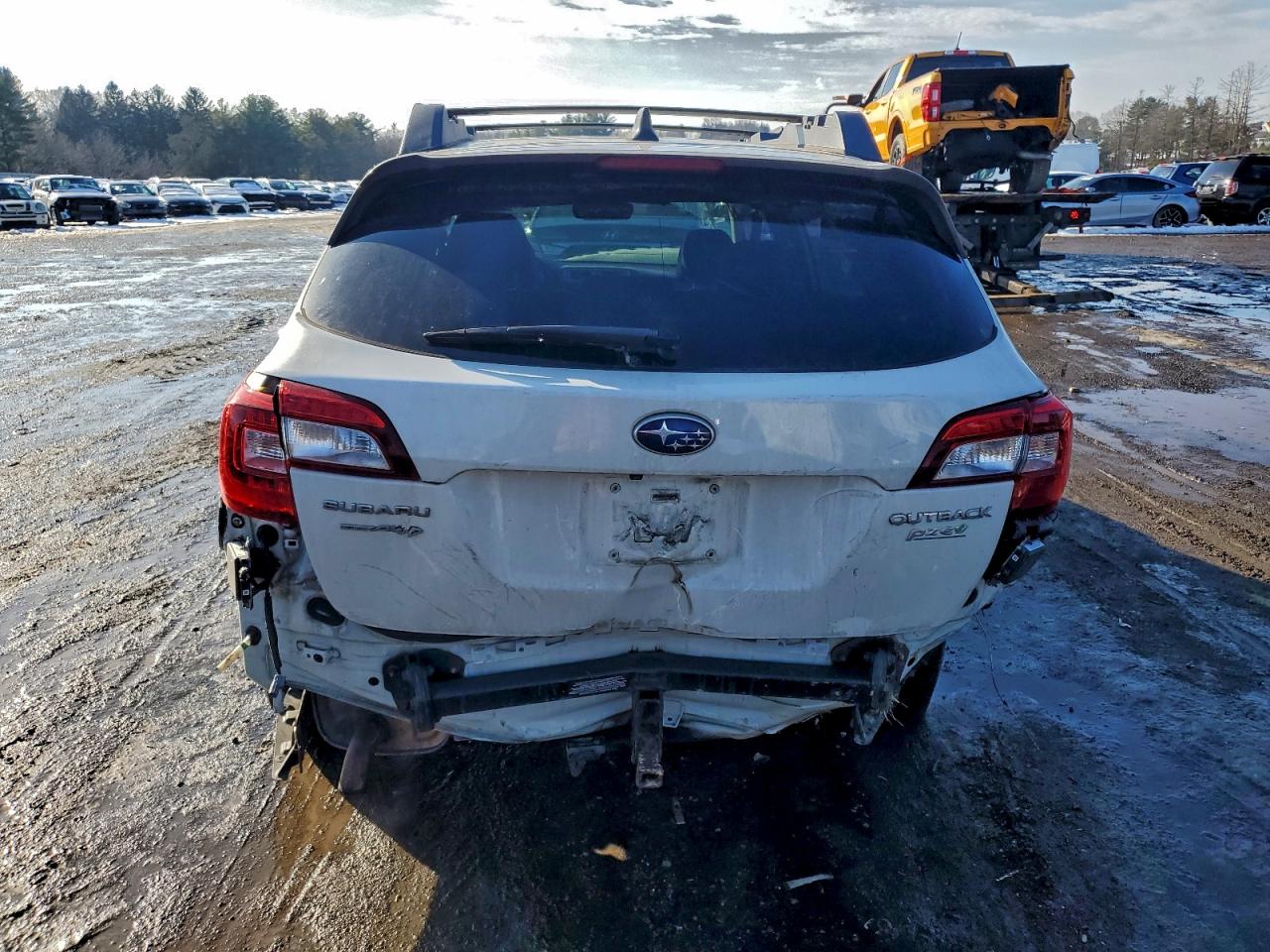 Subaru Outback 2.5i Limited Image 6