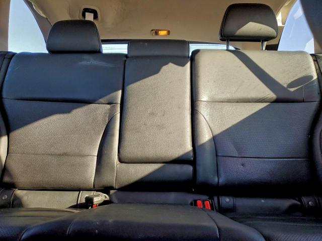 Subaru Outback 2.5i Limited Image 13