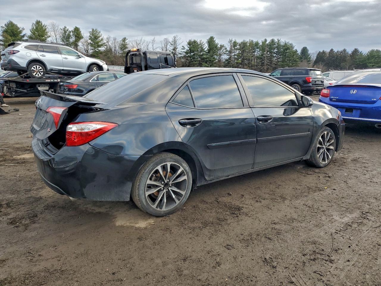 Toyota Corolla L Image 11