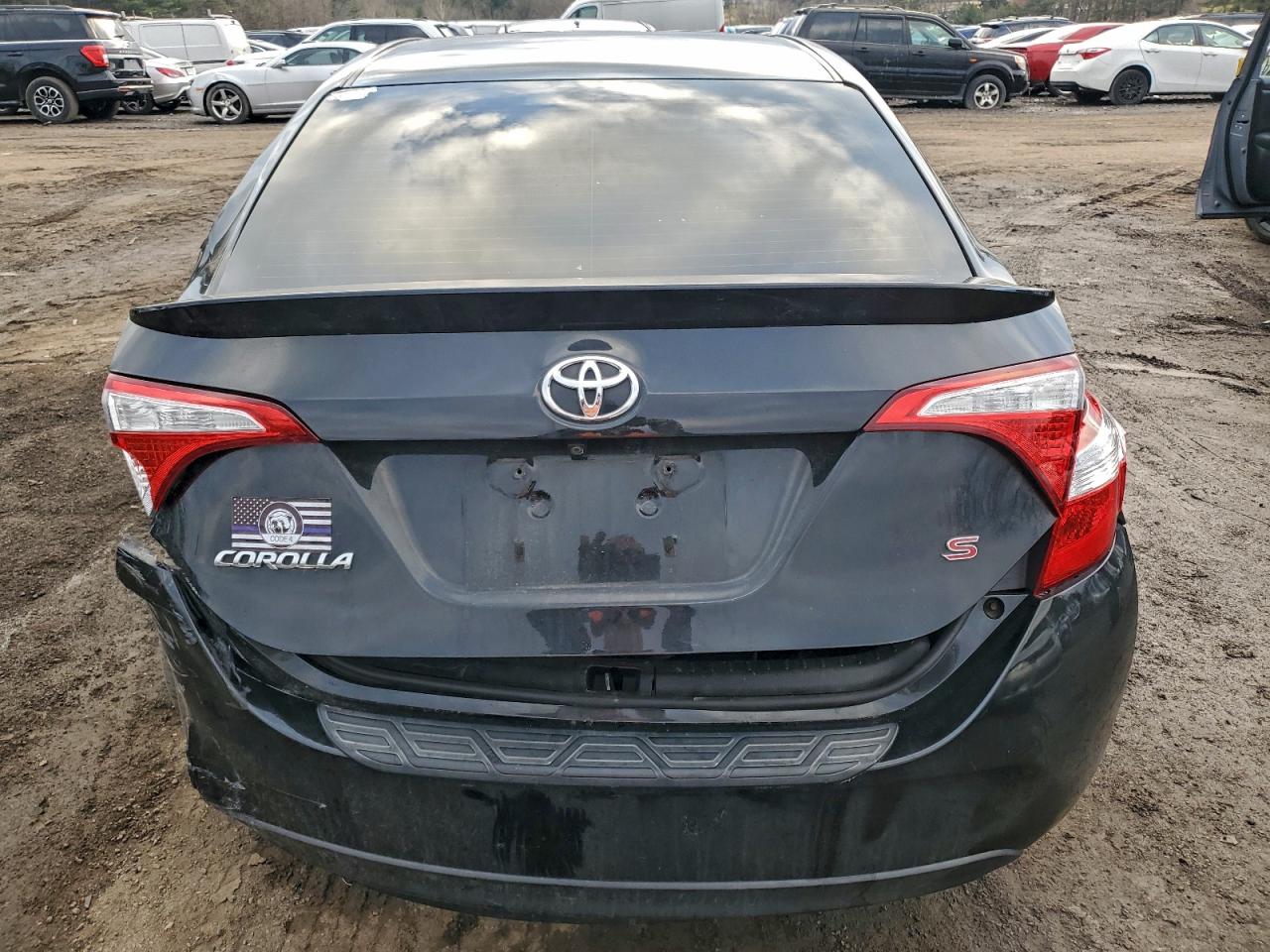 Toyota Corolla L Image 4