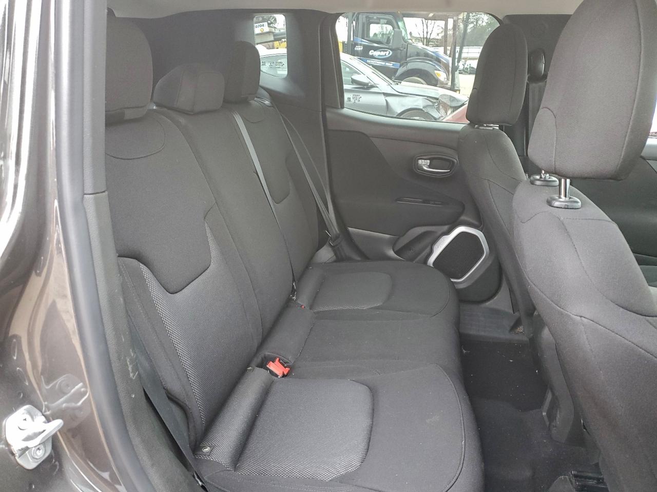 Jeep Renegade Sport Image 12