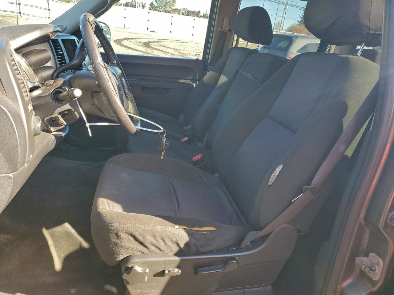 GMC Sierra K1500 Sle Image 6