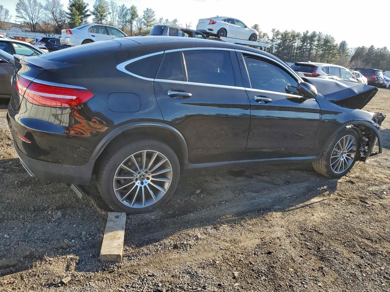 Mercedes-Benz GLC 300 4matic Image 2