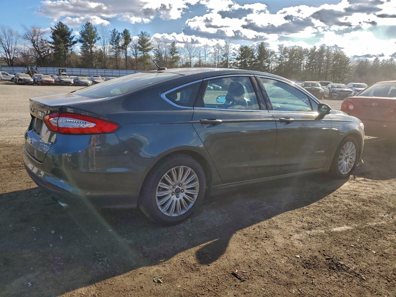 Ford Fusion Se Hybrid Image 7
