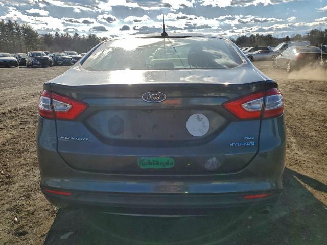 Ford Fusion Se Hybrid Image 3