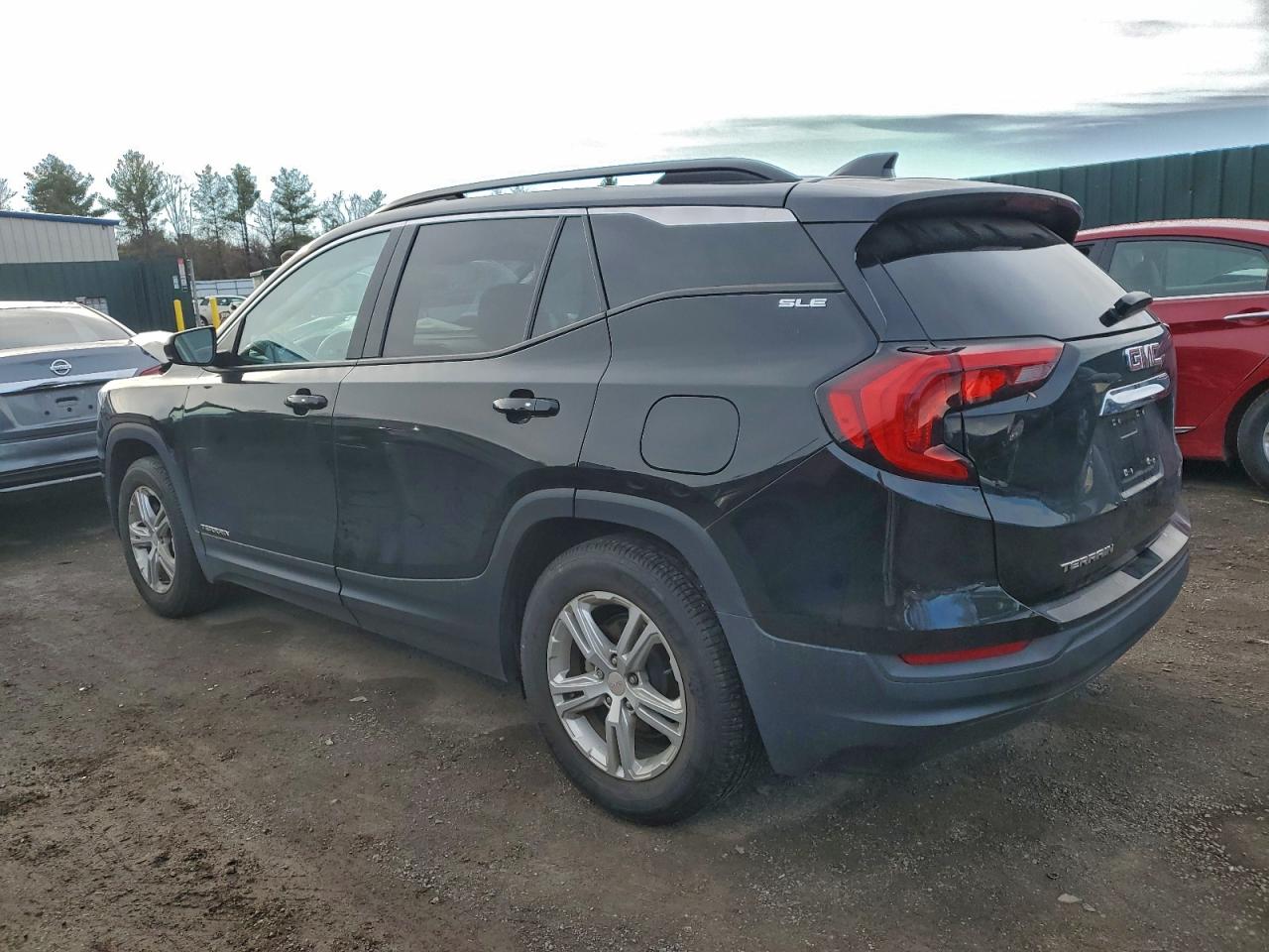 GMC Terrain Sle Image 2