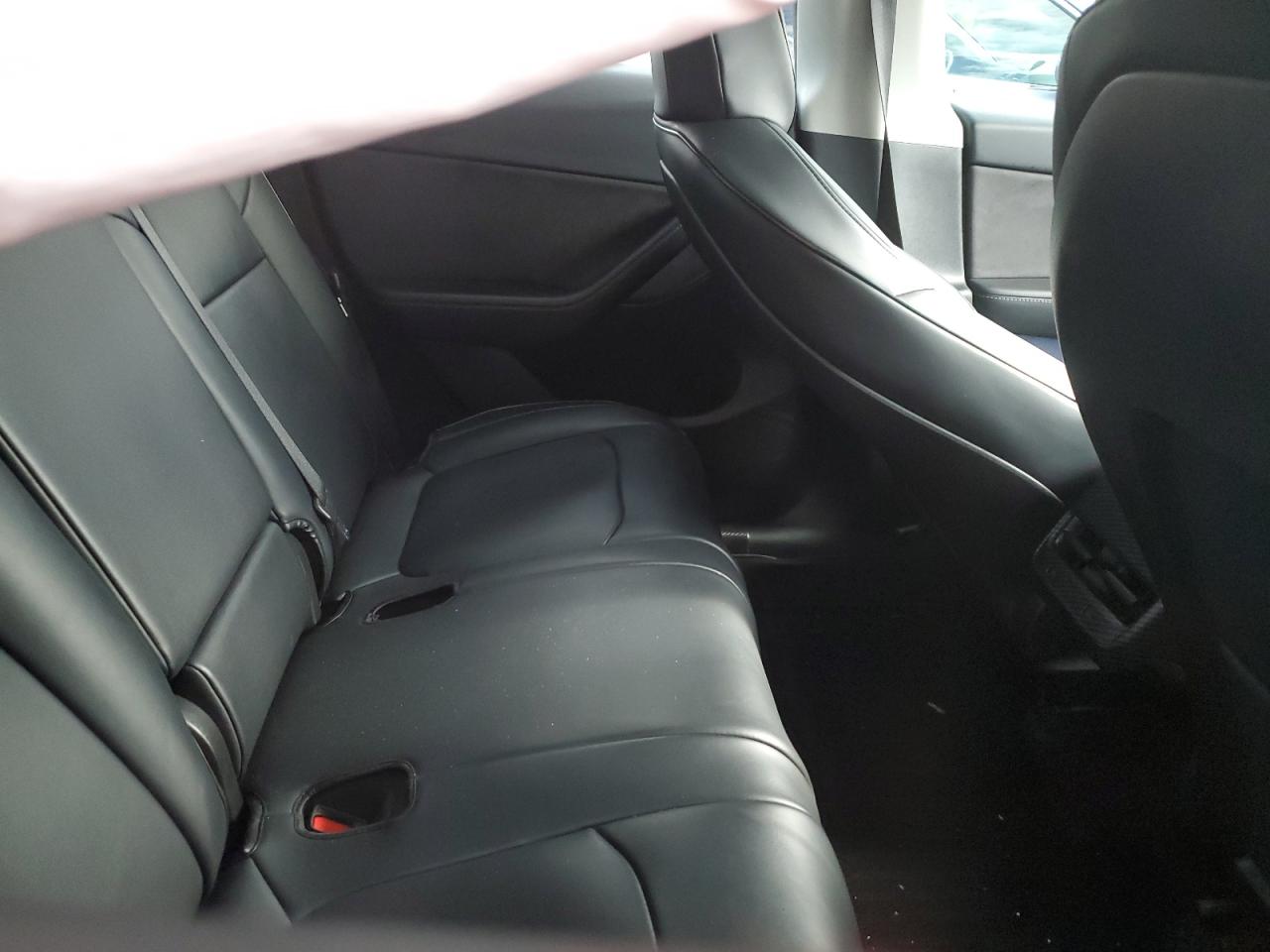 Tesla Model Y Image 10